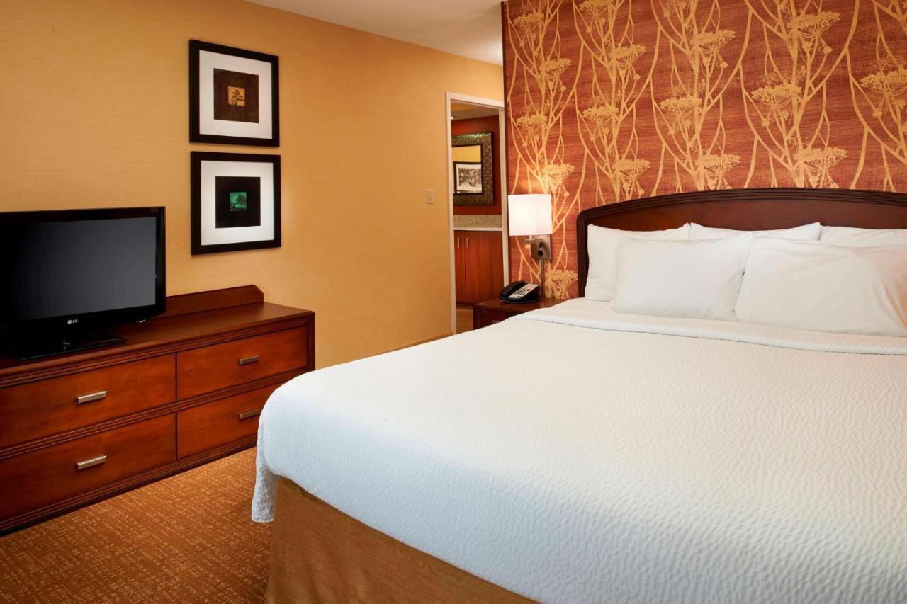 โซเนสตา ซีเลกต์ ดีทรอยต์ โนวี Hotel ภายนอก รูปภาพ