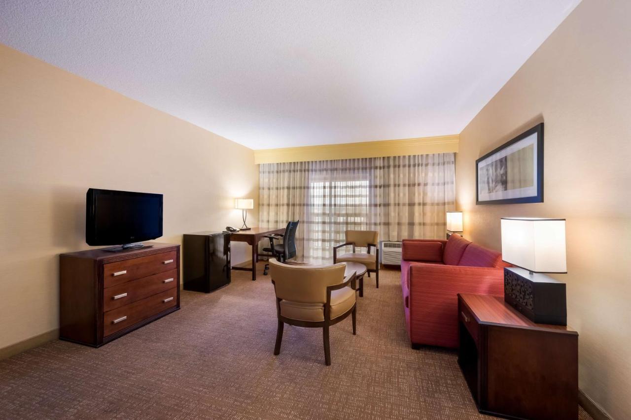 โซเนสตา ซีเลกต์ ดีทรอยต์ โนวี Hotel ภายนอก รูปภาพ